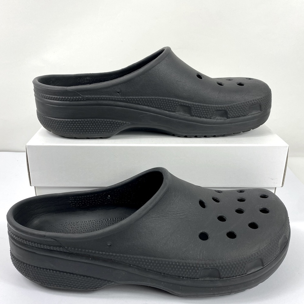 Crocs Black Slip On Strapless Clogs Sandals Men's 10 Woman's 12
